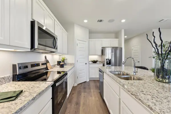 10609 Midnight Sun DR, Buda, TX 78610