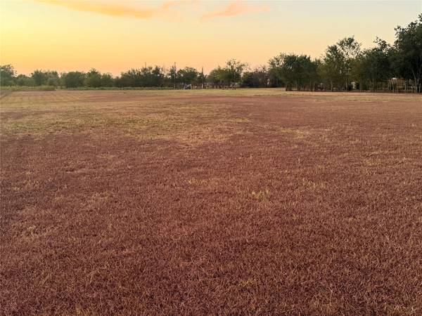 2206 Sandra LN, Webberville, TX 78653