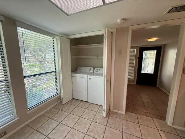 17 Casa Verde ST #17, Lakeway, TX 78734