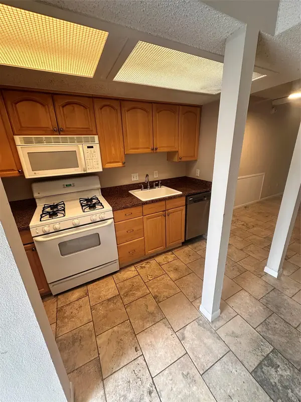 1725 Toomey RD #109, Austin, TX 78704