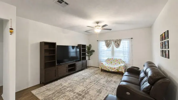 1732 Cobblecrest LN, Leander, TX 78641