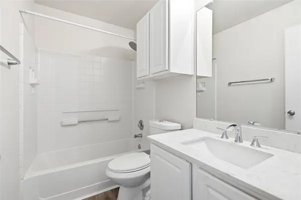 209 Rinehardt ST, Hutto, TX 78634