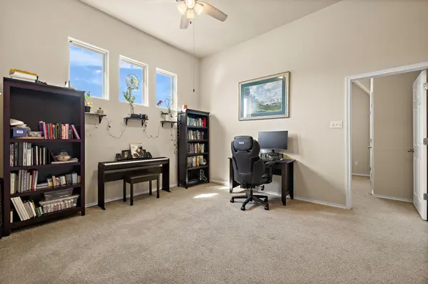 644 Peregrine WAY, Leander, TX 78641