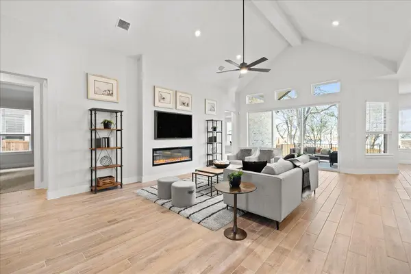 123 Seaside Sparrow WAY, Kyle, TX 78640