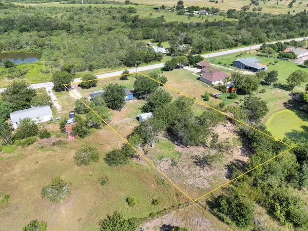345 Fm 671, Lockhart, TX 78644
