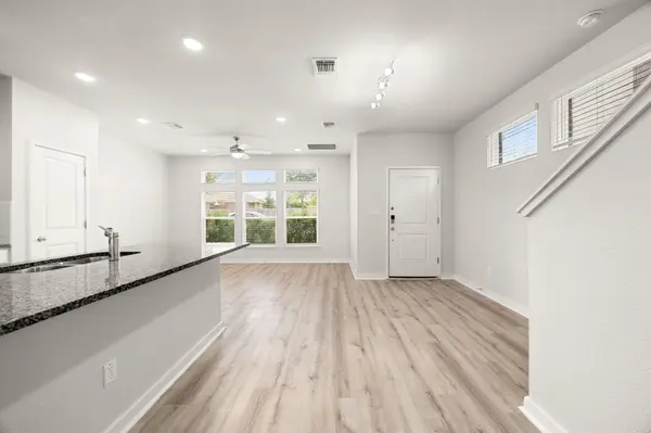 605 W South ST #332, Leander, TX 78641