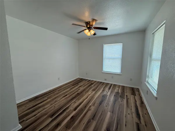 1009 Alex ST #A, Lockhart, TX 78644