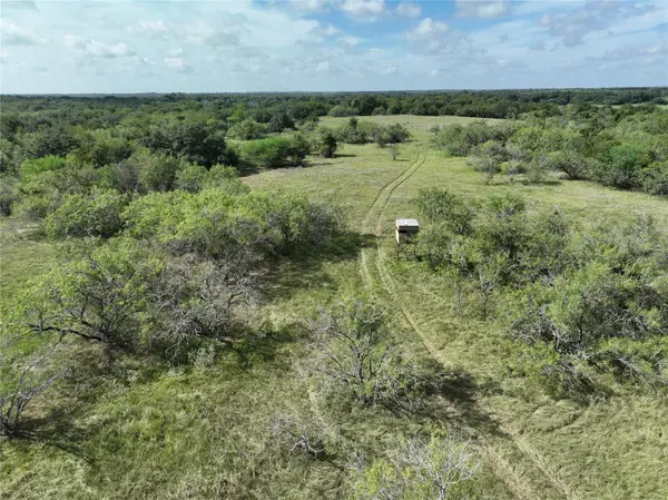 TBD Lot 2 CR 424 RD, Waelder, TX 78629