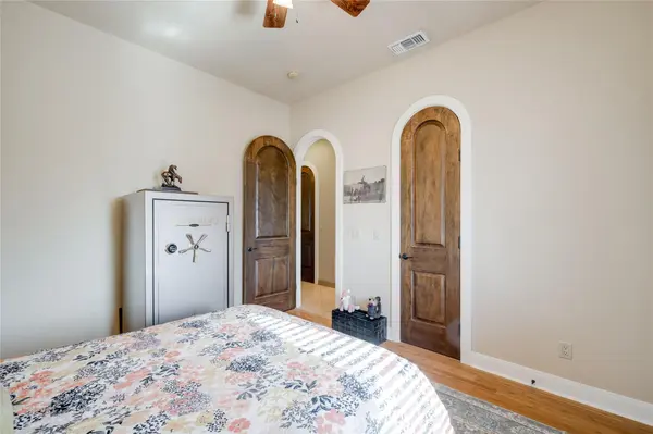 404 Bendito WAY, Marble Falls, TX 78654
