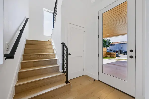 301 N Pleasant Valley RD #1, Austin, TX 78702