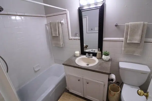 300 Franklin BLVD #104, Austin, TX 78751