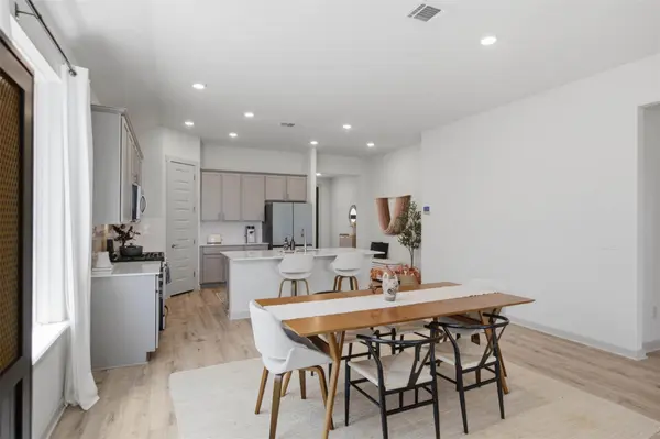 1636 Flying Horseshoe BND, Georgetown, TX 78628