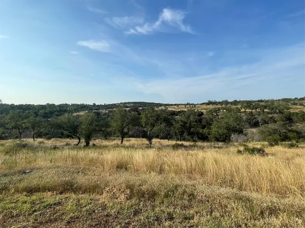 97 Hidden CV, Kingsland, TX 78639