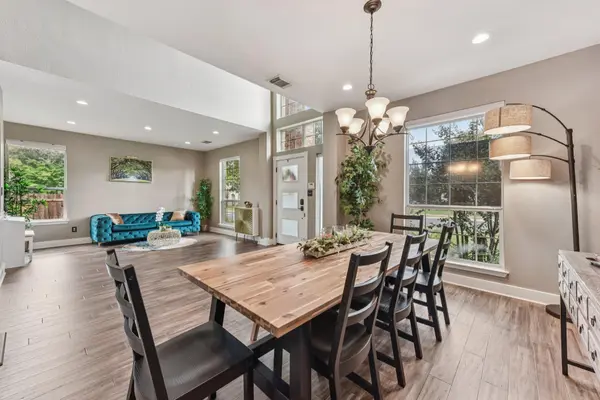 3219 Ash Glen LN, Round Rock, TX 78681