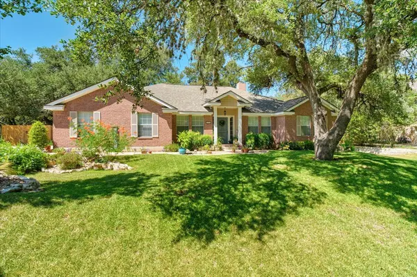 202 Treetop WAY, Buda, TX 78610