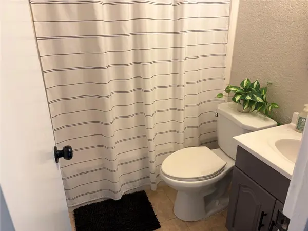 5303 B Thunderbird ST, Lago Vista, TX 78645