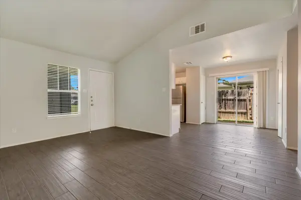 11906 Sunhillow BND #A, Austin, TX 78758