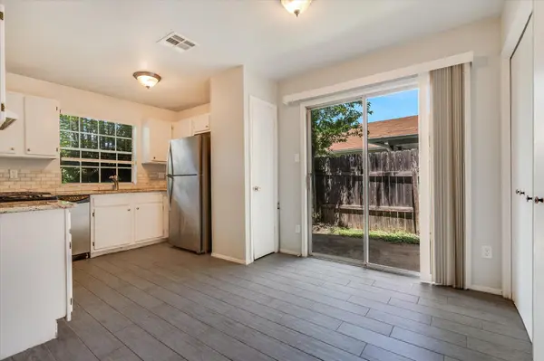 11906 Sunhillow BND #A, Austin, TX 78758