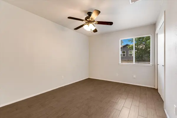 11906 Sunhillow BND #A, Austin, TX 78758