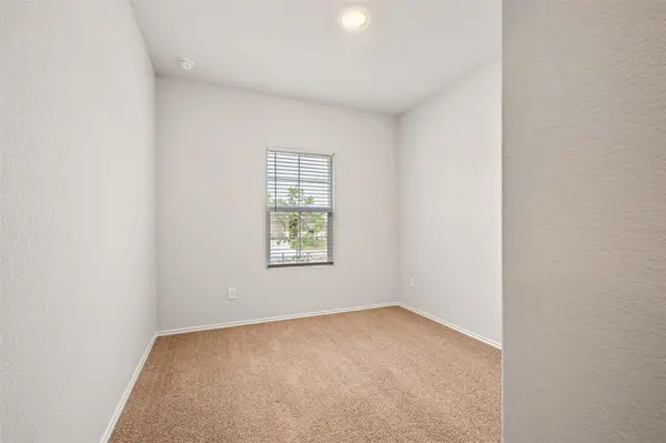 204 Lily Pond TRL, San Marcos, TX 78666