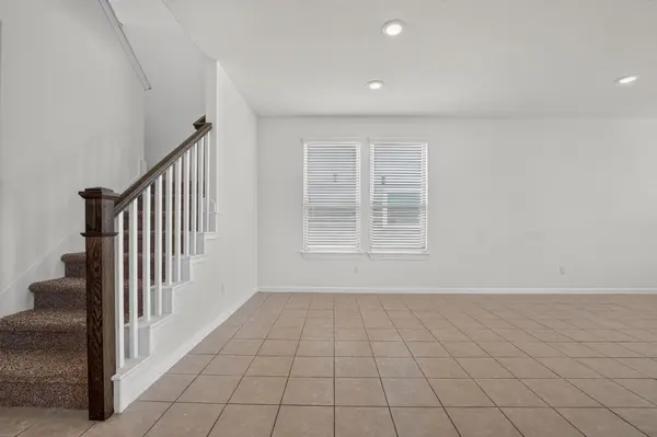 221 Sand Lily LN, Georgetown, TX 78626