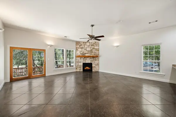 98 Brookhollow DR, Wimberley, TX 78676