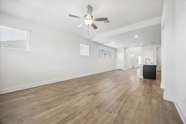 8503 McKamy DR, Austin, TX 78744