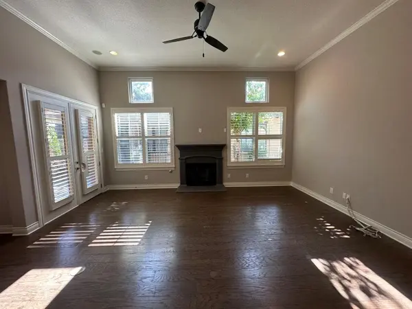 210 Versilia CIR, Lakeway, TX 78734