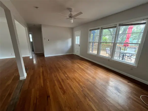 134 E Hillcrest DR, San Marcos, TX 78666