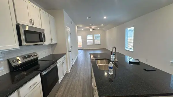 444 Breccia TRL, Liberty Hill, TX 78642
