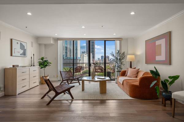 40 N Interstate 35 #11B2, Austin, TX 78701