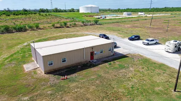 9675 Hwy 142, Maxwell, TX 78656