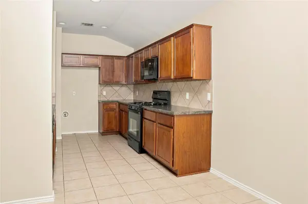 1817 Shaker TRL, Austin, TX 78754
