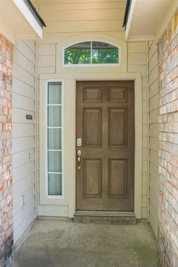 1817 Shaker TRL, Austin, TX 78754