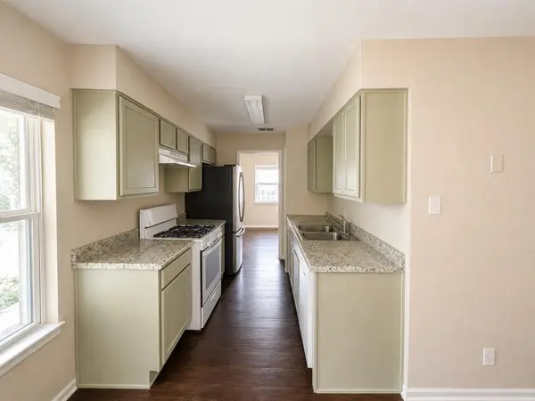 5624 Signal PT, Austin, TX 78724