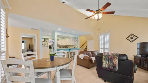 4 Townhouse CIR, Wimberley, TX 78676