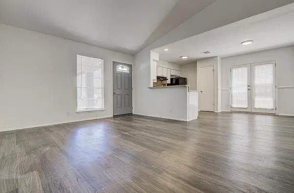 1936 Nicole CIR #B, Round Rock, TX 78664