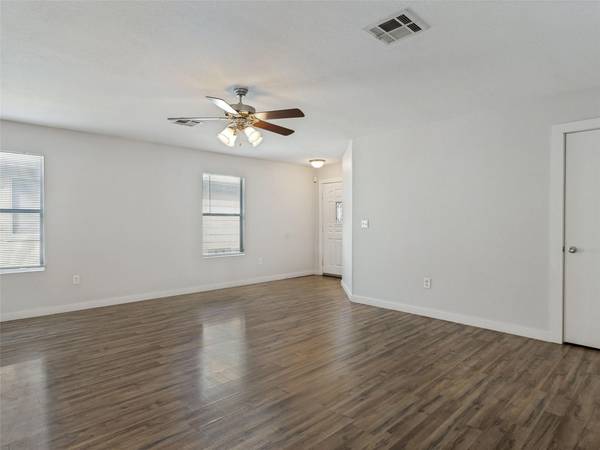 1429 Poppy Seed LN, Austin, TX 78741