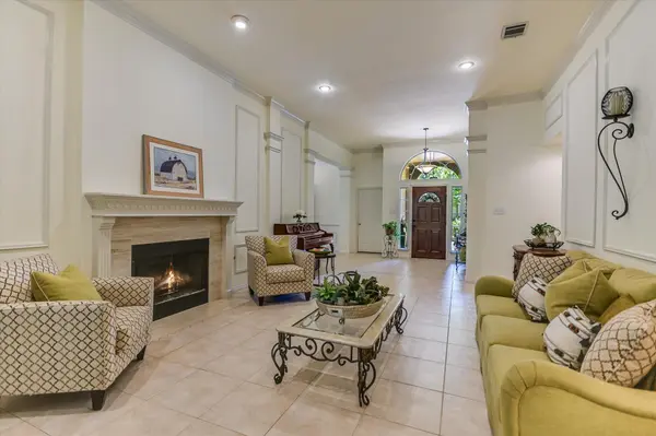 901 Rock Spring CV, Round Rock, TX 78681