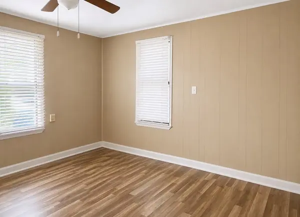 1120 Saint Paul ST, Gonzales, TX 78629