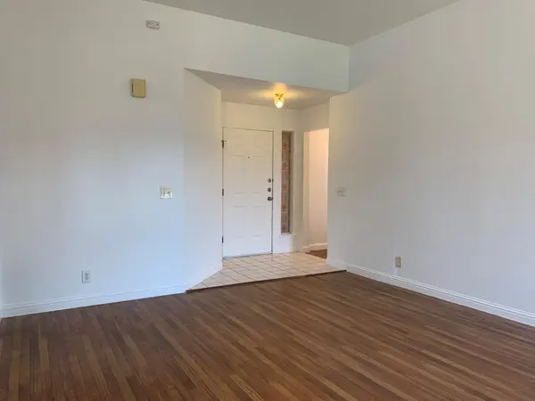210 Evergreen CIR, Georgetown, TX 78626