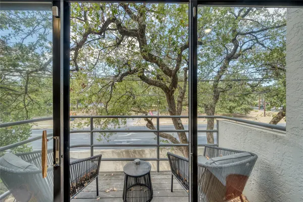 2605 Enfield RD #221, Austin, TX 78703