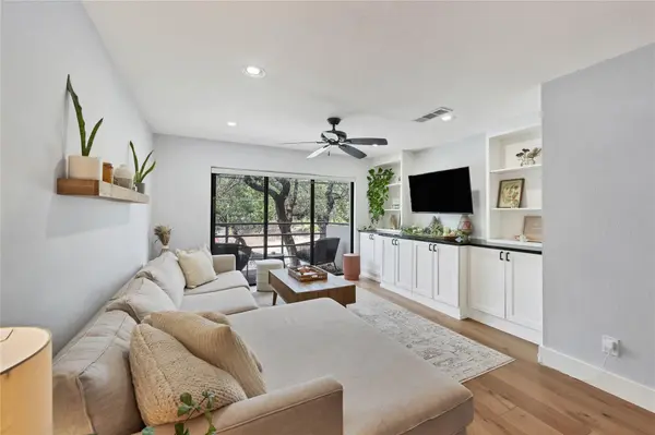 2605 Enfield RD #221, Austin, TX 78703