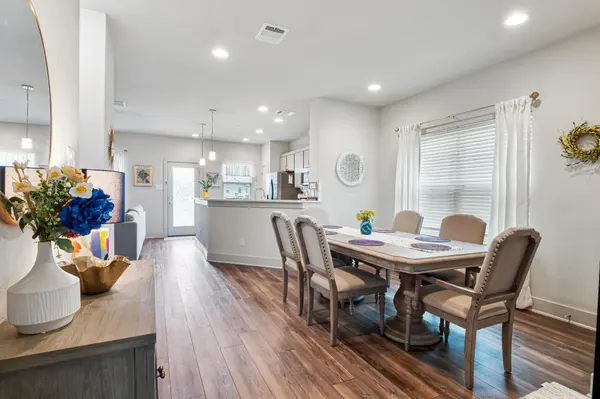 2301 Local Rebel LOOP, Leander, TX 78641