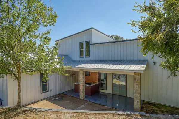 316 Tall Forest DR, Bastrop, TX 78602