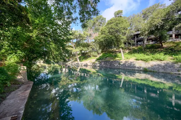 82 Guada Coma DR #A, New Braunfels, TX 78130