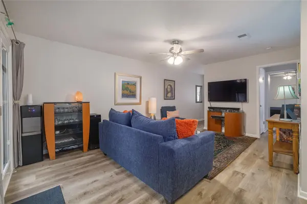 7406 Shadow Hill DR #108, Austin, TX 78731