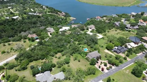 28 Hummingbird WAY, Spicewood, TX 78669