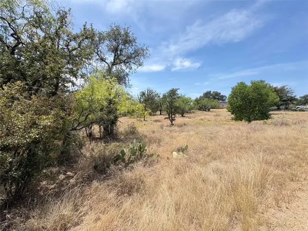 387 Rosehill DR, Granite Shoals, TX 78654