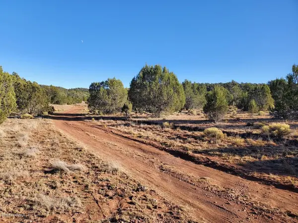 000 Our ST, Seligman, AZ 86337